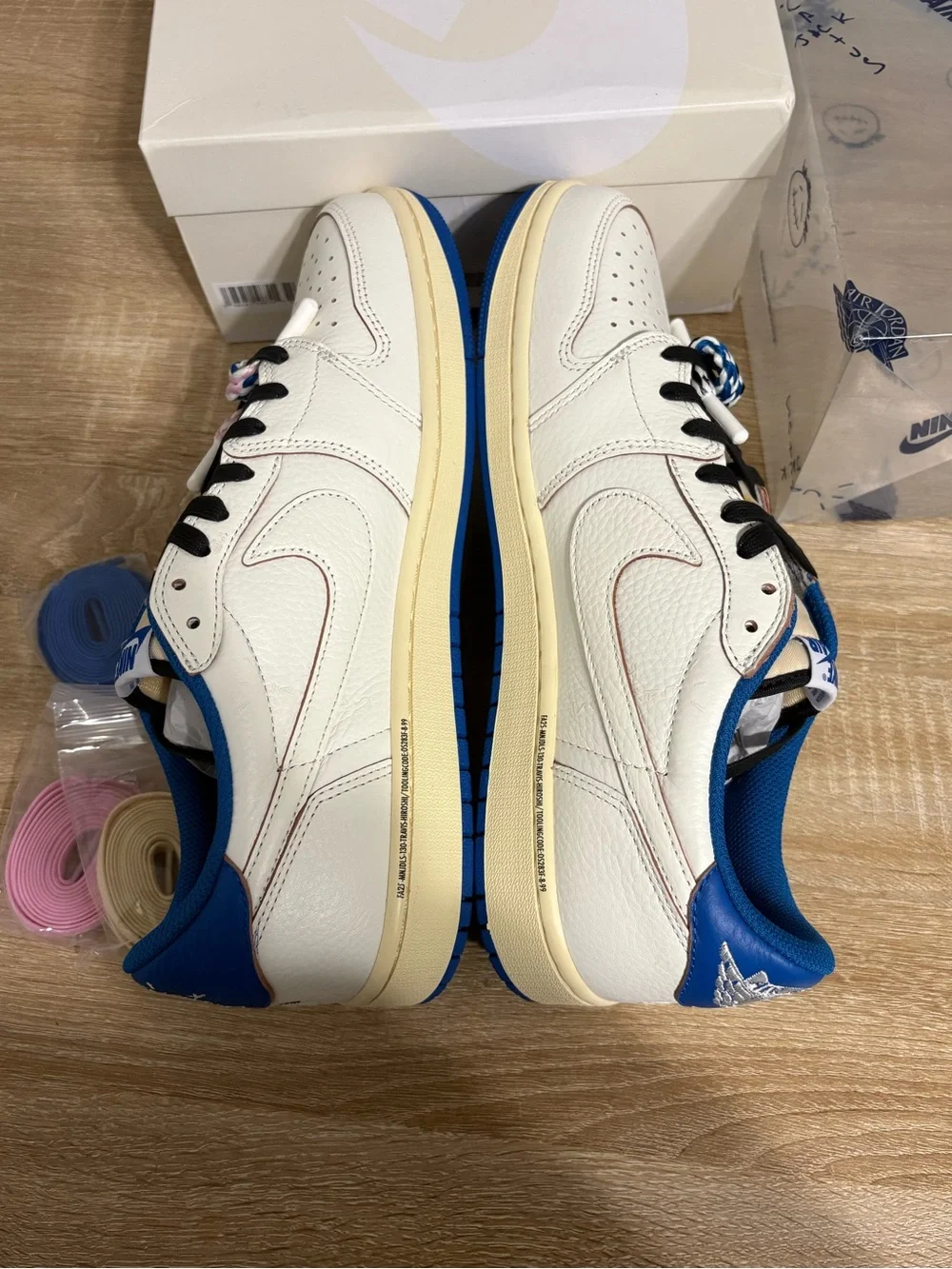 Jordan 1 low × Travis Scott Fragment 2.0